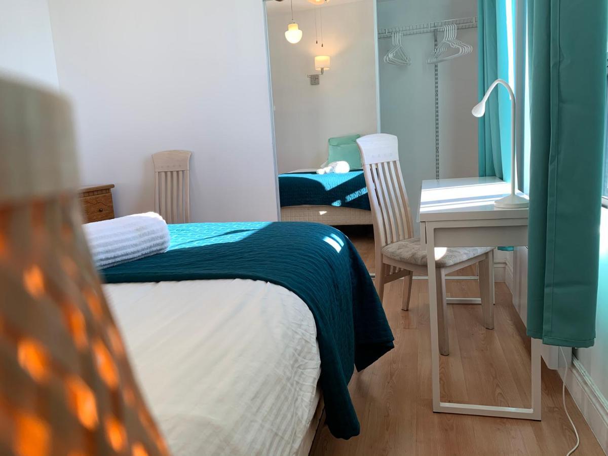 Chambres El Mediterraneo Rooms Montreal Luaran gambar