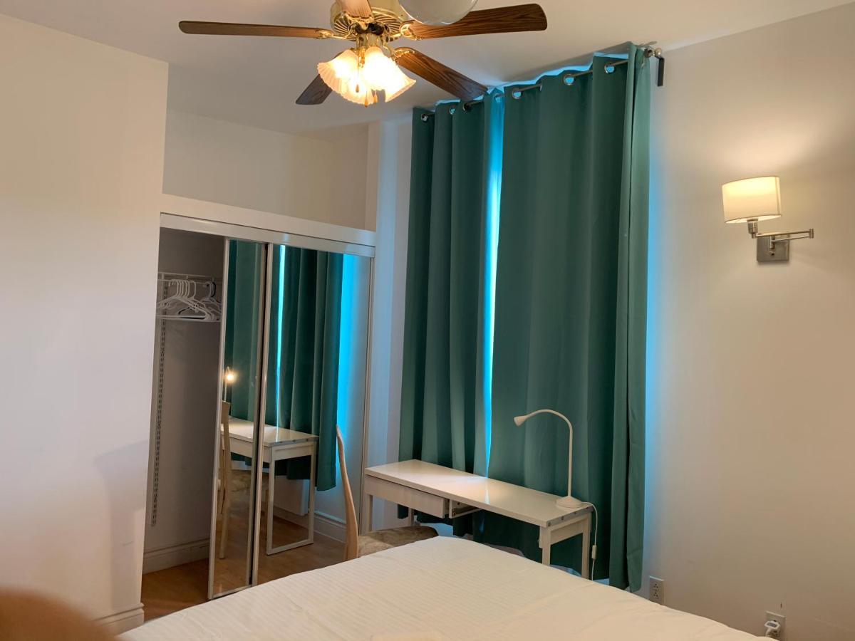 Chambres El Mediterraneo Rooms Montreal Luaran gambar