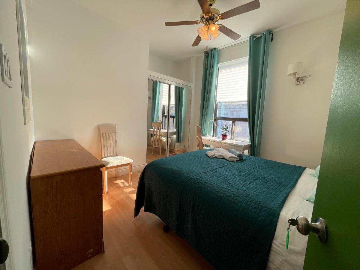 Chambres El Mediterraneo Rooms Montreal Luaran gambar