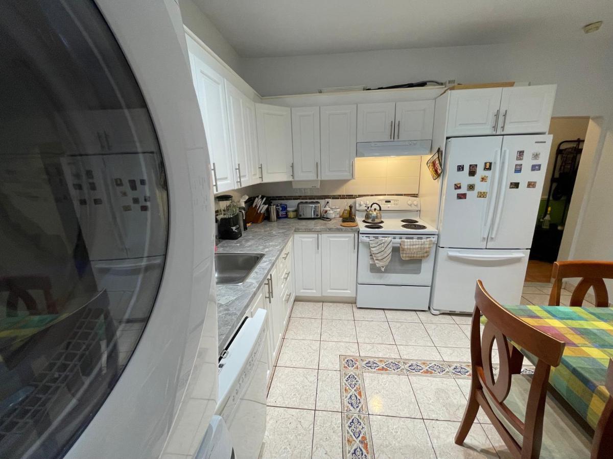 Chambres El Mediterraneo Rooms Montreal Luaran gambar