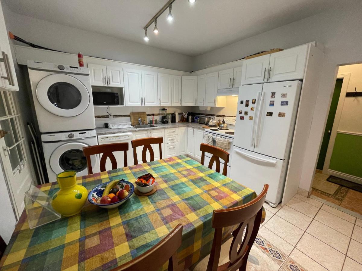 Chambres El Mediterraneo Rooms Montreal Luaran gambar