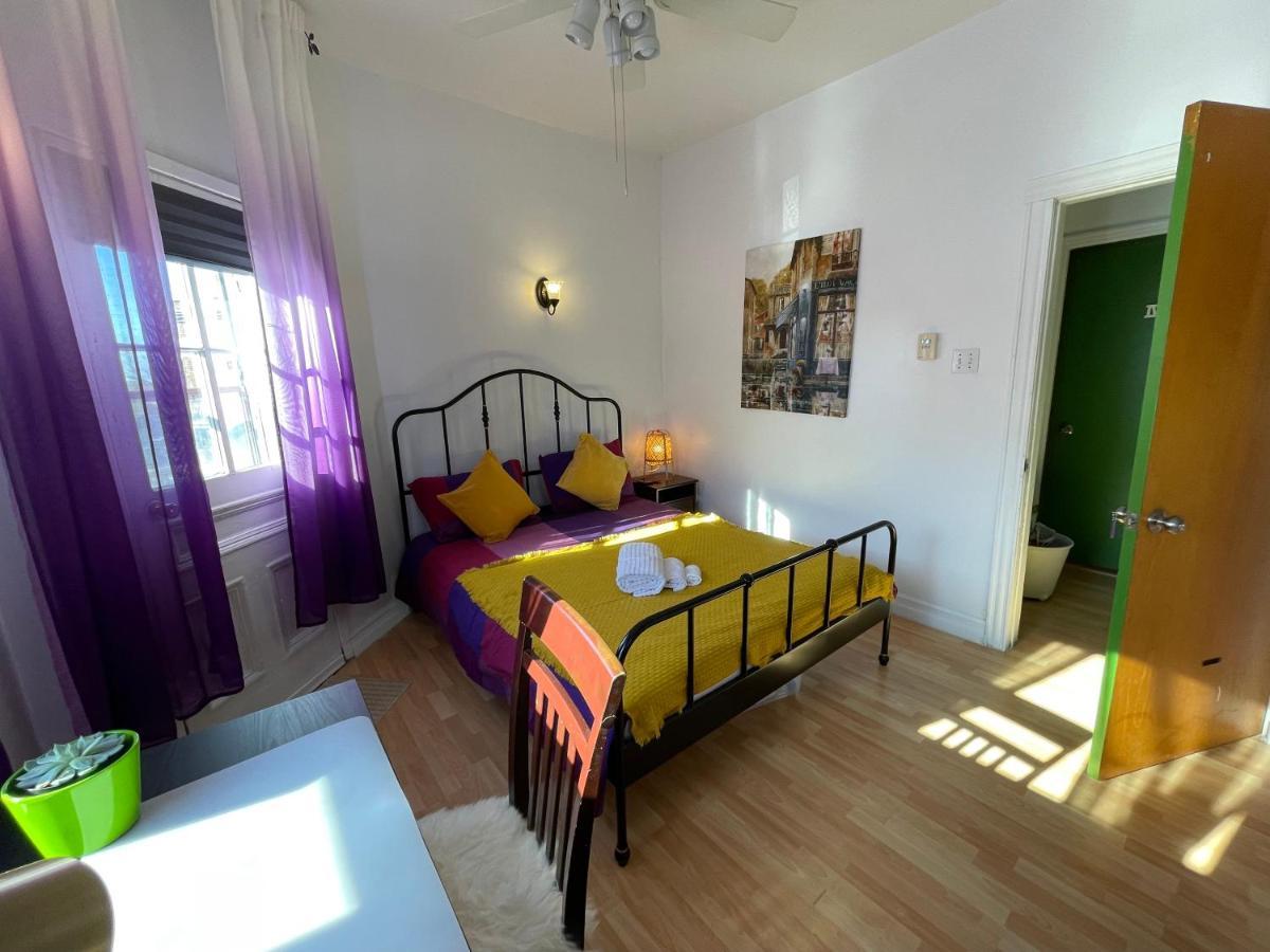 Chambres El Mediterraneo Rooms Montreal Luaran gambar