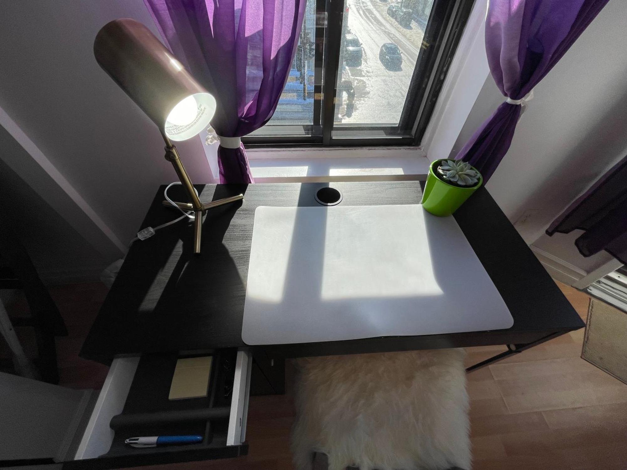 Chambres El Mediterraneo Rooms Montreal Bilik gambar